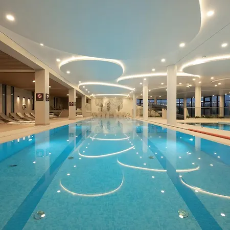 Polanki Aqua Industrial Nielimitowany Dostęp Do Basenów - Saun - Miejsce Postojowe Free *
