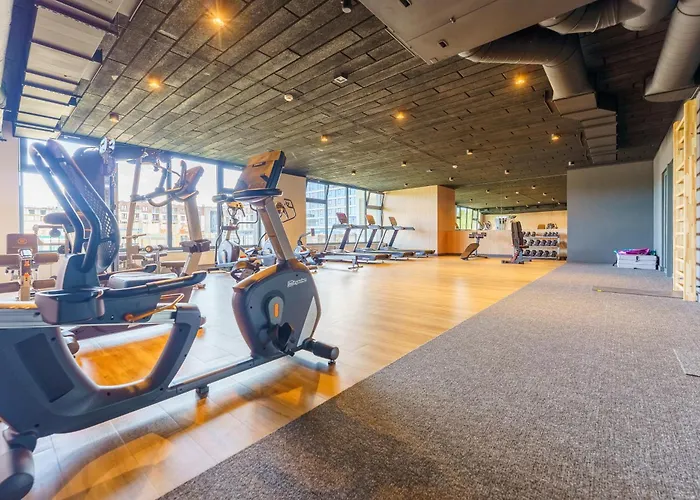 Polanki Aqua Industrial Nielimitowany Dostęp Do Basenów - Saun - Miejsce Postojowe Free